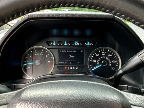 Used 2020 Ford F150 XLT w/ Equipment Group 302A Luxury AWD/4WD image 16