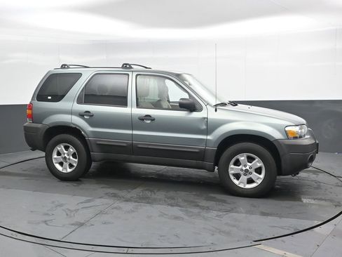 Used 2007 Ford Escape XLT image 3