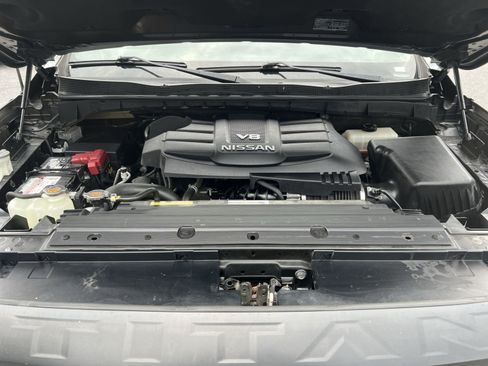 Used 2021 Nissan Titan PRO-4X w/ Pro-4x Convenience Package AWD/4WD image 28