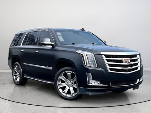 Certified 2020 Cadillac Escalade Luxury image 1