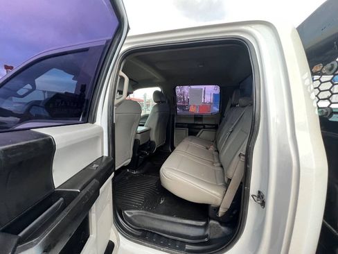 Used 2017 Ford F550 4x4 Crew Cab Super Duty image 12
