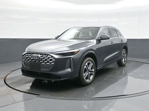 New 2025 Audi Q5 Premium w/ Convenience Package image 3