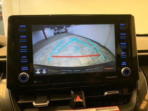 Used 2022 Toyota Corolla Cross XLE w/ Convenience Package image 34