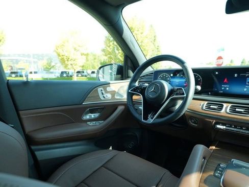 Certified 2025 Mercedes-Benz GLE 350 4MATIC image 17