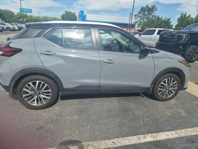 Used 2021 Nissan Kicks SV