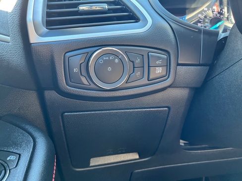 Used 2023 Ford Edge ST-Line w/ Class II Trailer Tow Package image 26