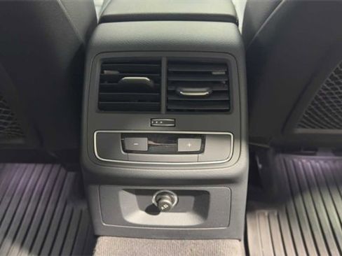 Used 2018 Audi A4 2.0T Ultra Premium Plus w/ Premium Plus Package image 15