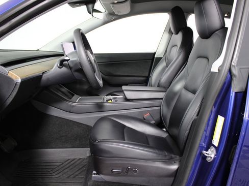 Used 2021 Tesla Model Y Long Range image 8