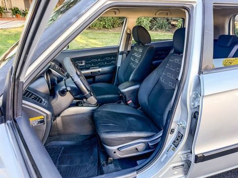 Used 2012 Kia Soul + image 8