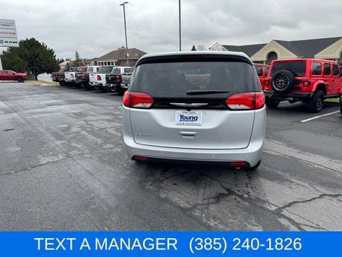 New 2026 Chrysler Voyager LX image 5