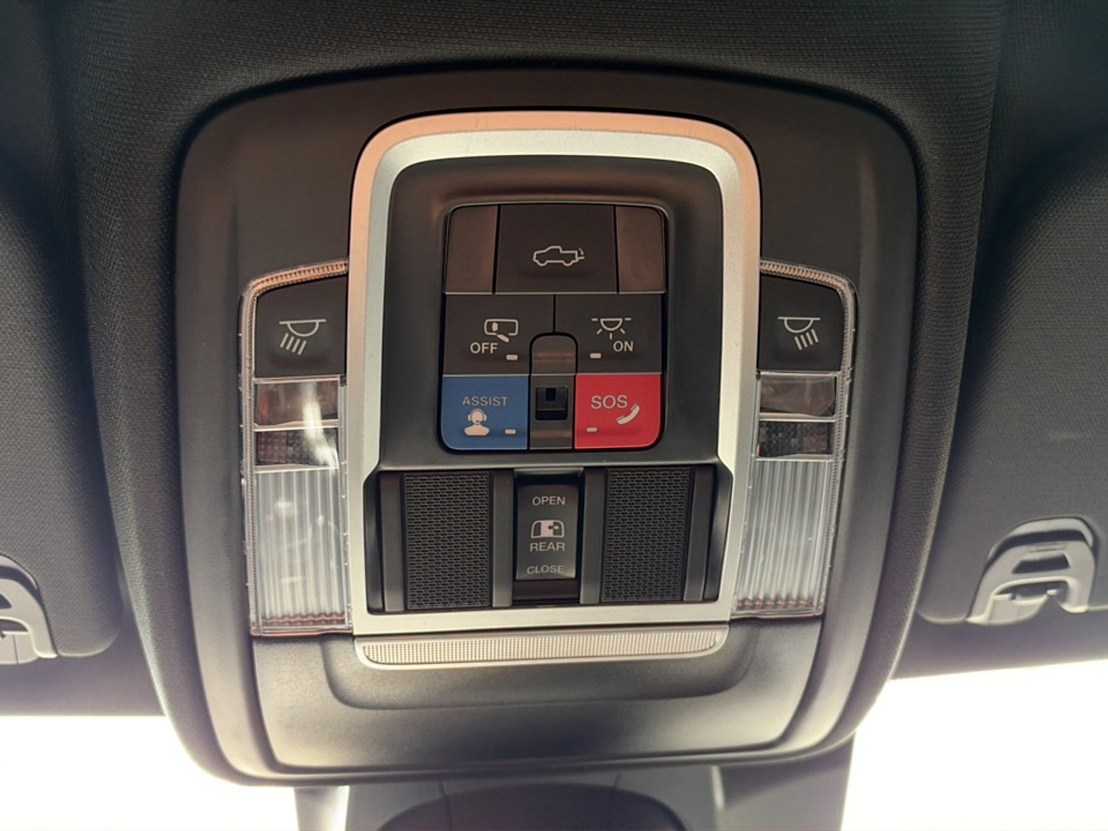 Used 2023 RAM 1500 Laramie AWD/4WD image 42