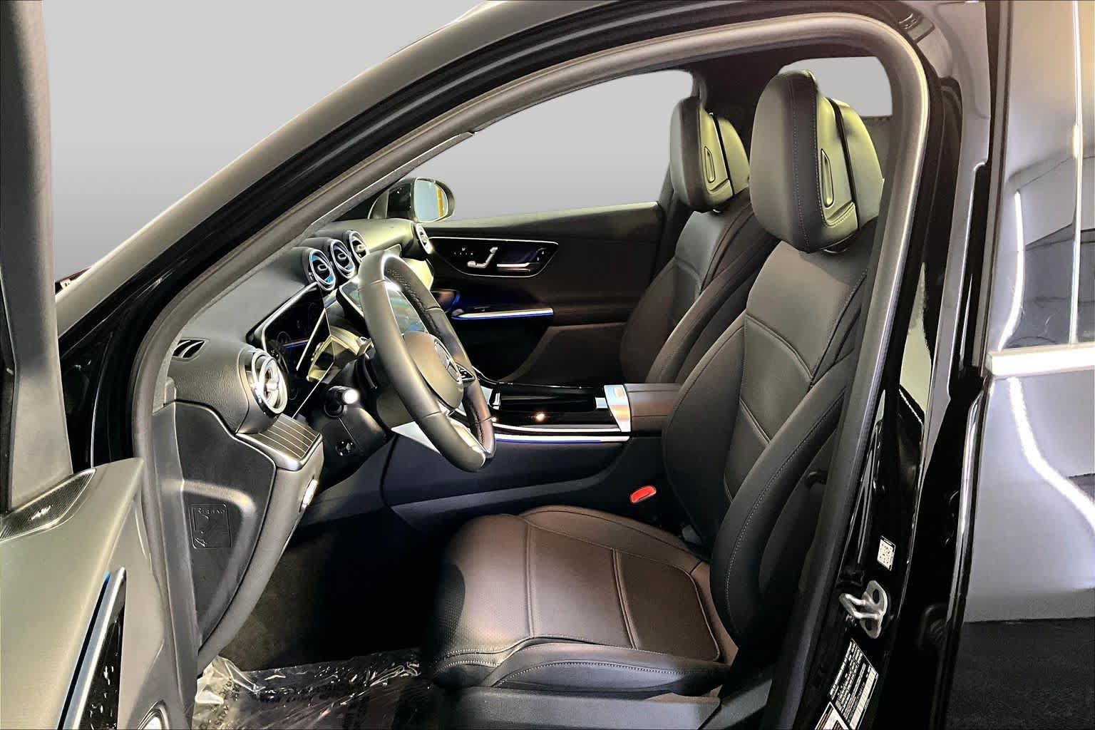 Certified 2026 Mercedes-Benz GLC 300 4MATIC image 9