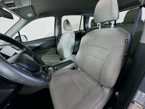 Used 2021 Honda Pilot EX image 13
