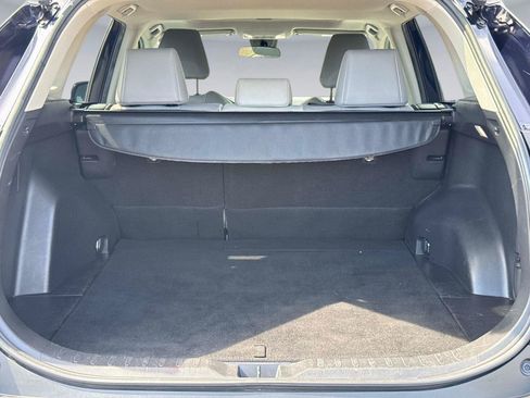 Used 2022 Toyota RAV4 XLE Premium FWD image 12