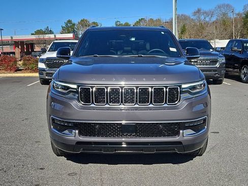 Used 2024 Jeep Wagoneer L 2WD w/ Premium Group I image 24