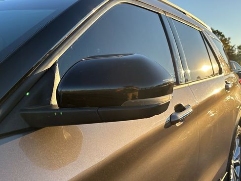 Used 2021 Ford Explorer Limited w/ Equipment Group 301A image 39