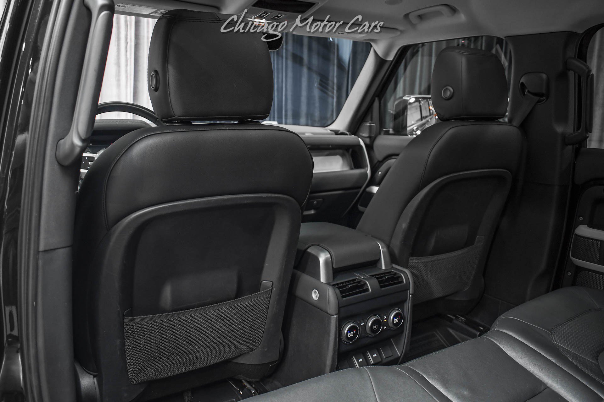 Used 2023 Land Rover Defender 110 SE AWD/4WD image 28