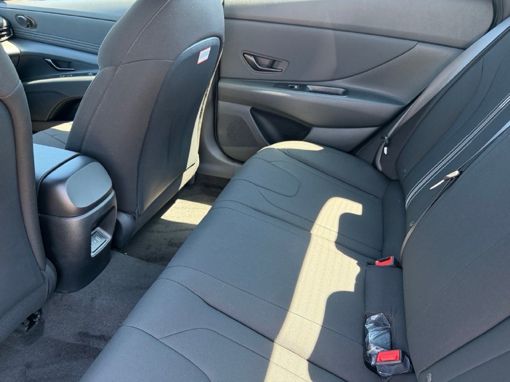 New 2026 Hyundai Elantra SEL FWD image 15