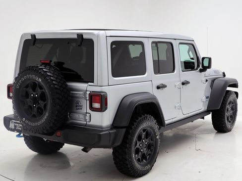 Used 2023 Jeep Wrangler Unlimited w/ Sun & Screen Package image 9