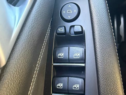 Used 2019 BMW X5 xDrive40i w/ M Sport Package AWD/4WD image 23