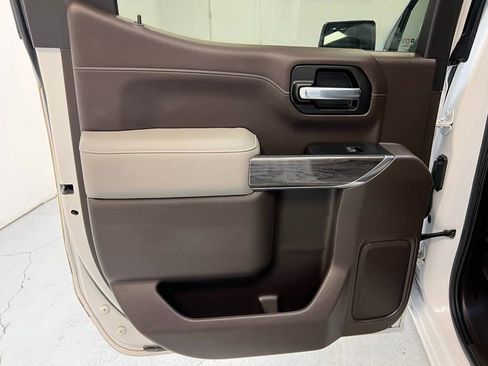 Used 2022 Chevrolet Silverado 1500 LTZ image 27