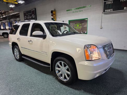 Used 2013 GMC Yukon Denali AWD/4WD image 4