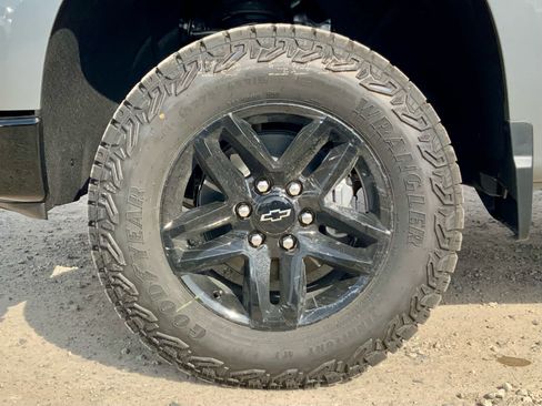 New 2026 Chevrolet Silverado 1500 Custom Trail Boss AWD/4WD image 17