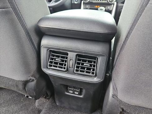 Used 2024 Toyota RAV4 XLE AWD/4WD image 16
