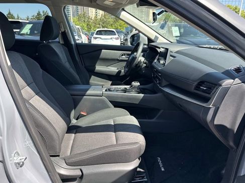 Used 2026 Nissan Rogue SV w/ Cold Weather Package AWD/4WD image 11