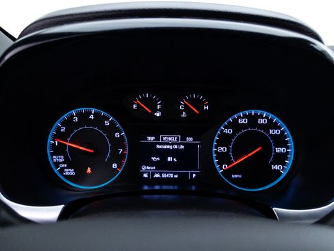 Used 2023 Chevrolet Traverse LT w/ LPO, Cargo Package FWD image 31