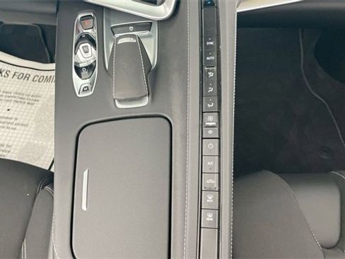 Used 2022 Chevrolet Corvette Stingray Convertible w/ 1LT image 40