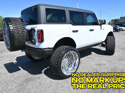 New 2026 Ford Bronco Outer Banks AWD/4WD image 3
