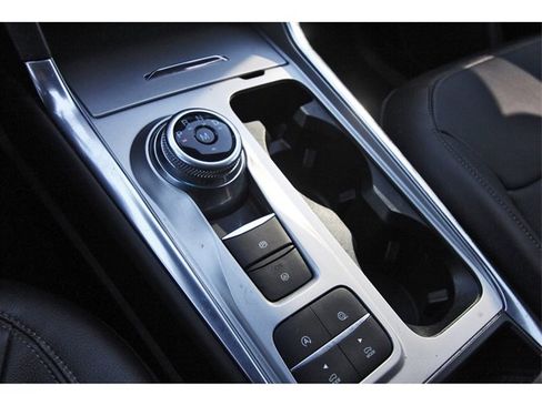 Used 2020 Ford Explorer Limited image 23