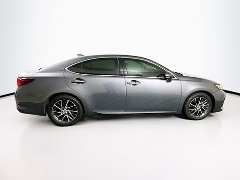 Used 2017 Lexus ES 350 w/ Luxury Package FWD image 10