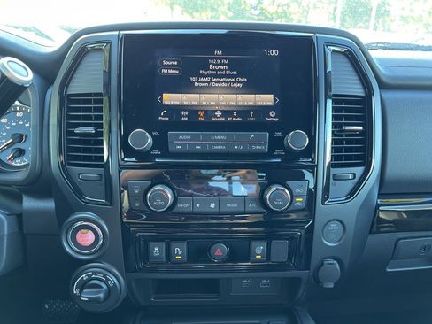 New 2024 Nissan Titan SV w/ SV Bronze Edition Package image 11