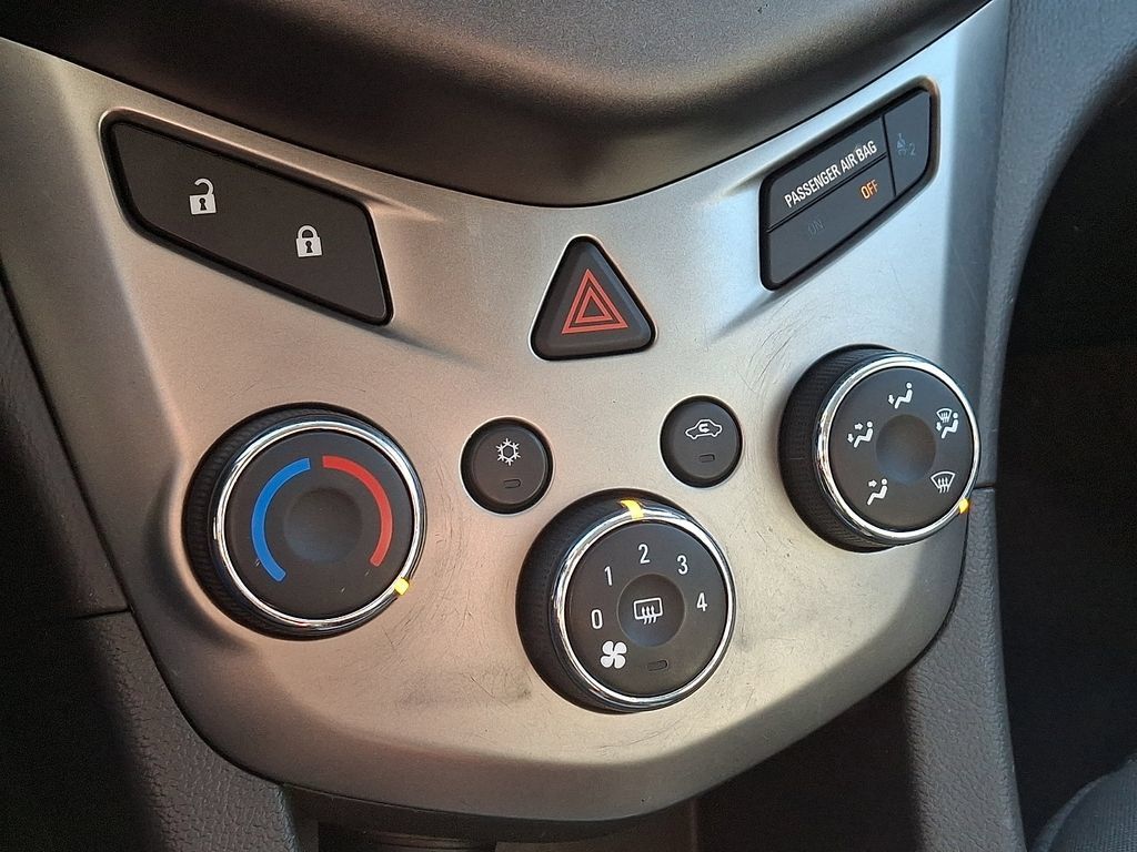 Used 2015 Chevrolet Sonic LT FWD image 17