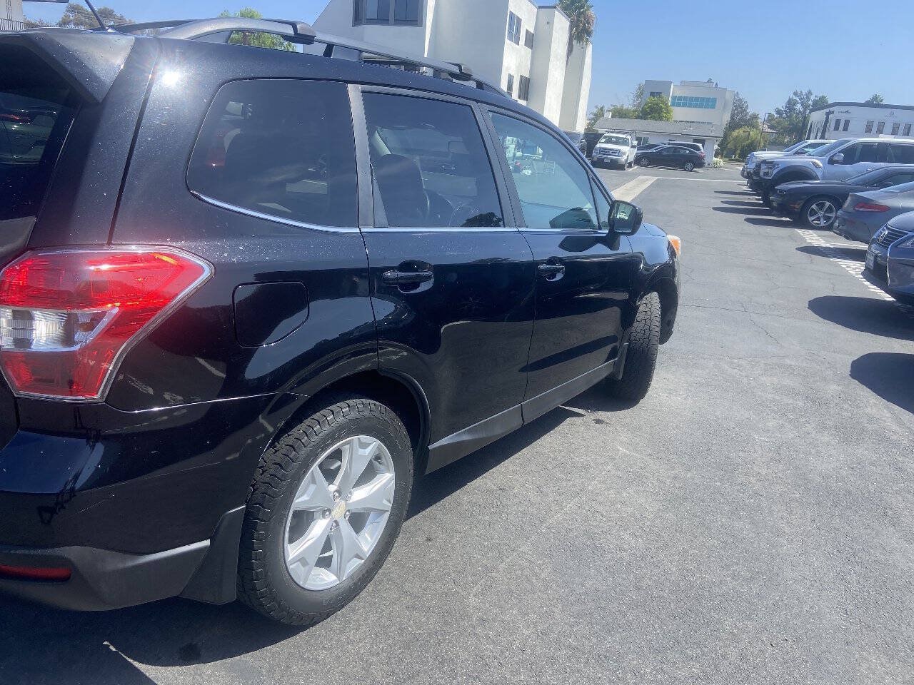 Used 2015 Subaru Forester 2.5i Limited w/ Protection Package #2 AWD/4WD image 2