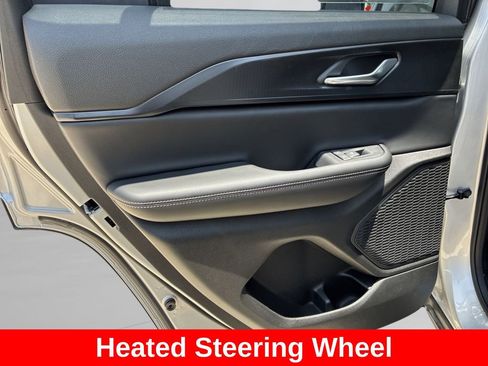 New 2025 Jeep Grand Cherokee Altitude RWD image 13
