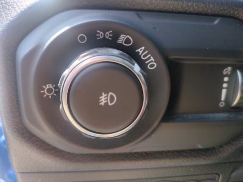 Used 2024 Jeep Wrangler Unlimited Sport AWD/4WD image 8