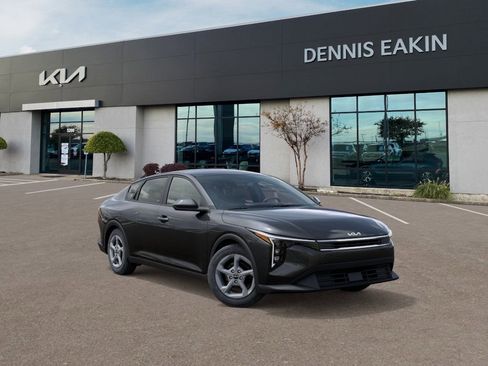 New 2025 Kia K4 LXS image 8