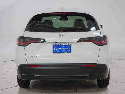 Certified 2026 Honda HR-V LX image 9