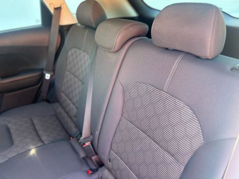 Used 2021 Kia Niro LX FWD image 19