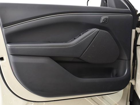 Used 2025 Ford Mustang Mach-E Select w/ Comfort Package Lite image 24