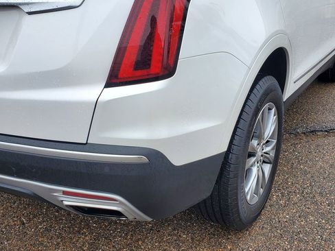 Certified 2023 Cadillac XT5 Premium Luxury w/ LPO, Floor Liner Package AWD/4WD image 10