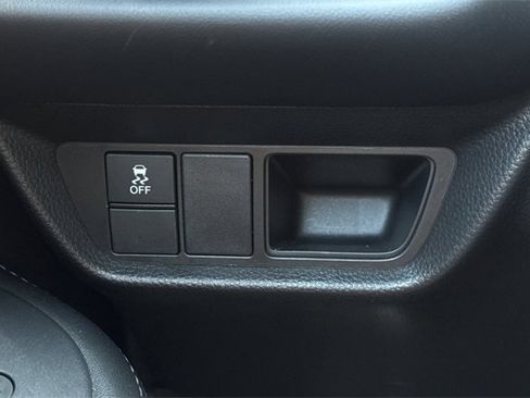 Certified 2023 Honda HR-V EX-L image 32