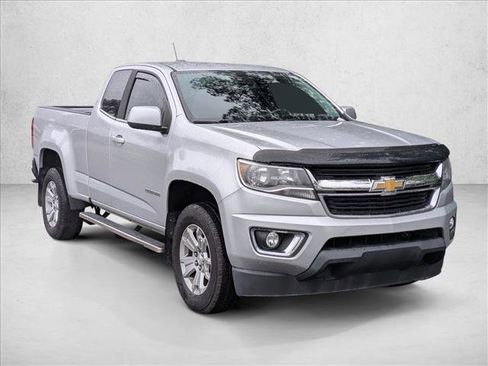 Used 2019 Chevrolet Colorado LT w/ LT Convenience Package RWD image 3