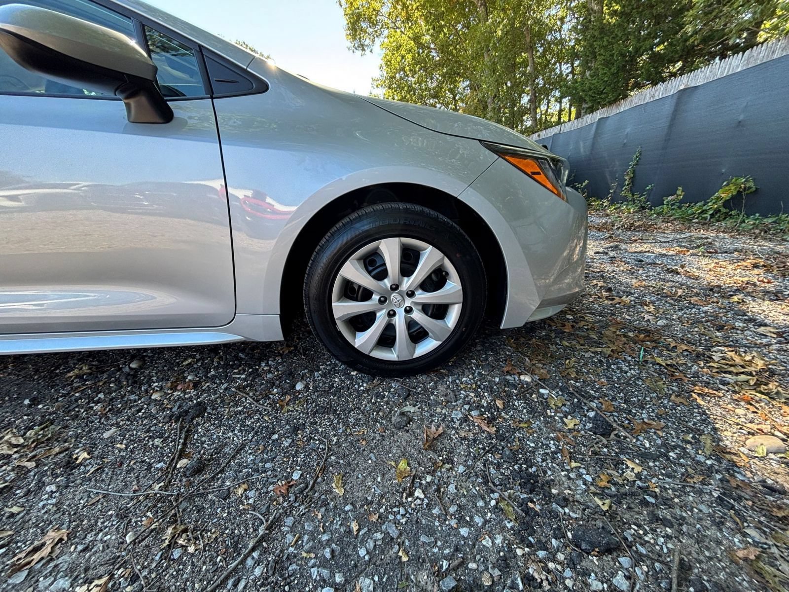 Used 2025 Toyota Corolla LE FWD image 29