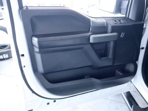 Used 2016 Ford F150 XLT w/ Equipment Group 302A Luxury AWD/4WD image 12