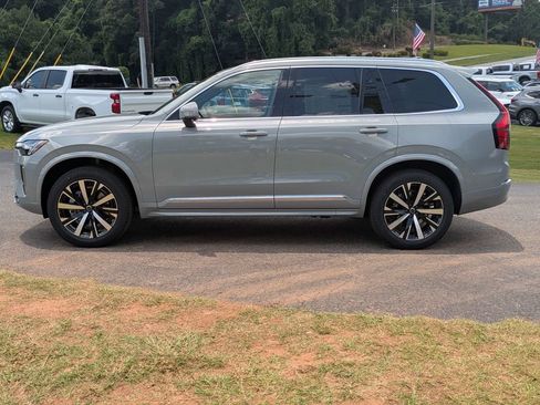 Used 2026 Volvo XC90 B5 Core AWD/4WD image 7
