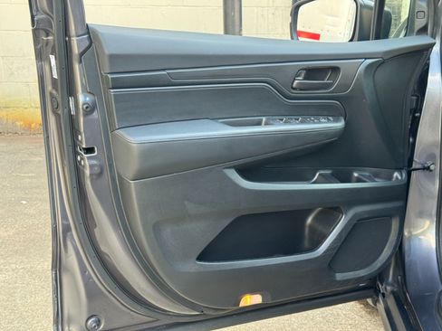 Used 2024 Honda Odyssey EX-L image 41